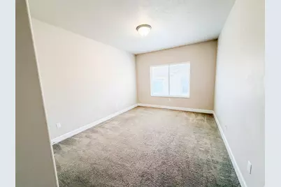 1015 N 995 W, Orem, UT 84057 - Photo 25