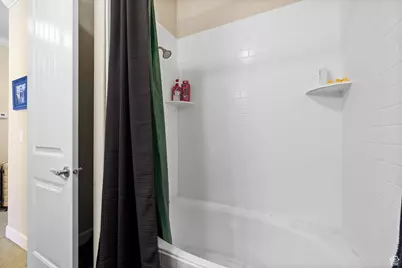 1015 N 995 W, Orem, UT 84057 - Photo 27