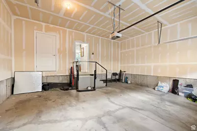 1015 N 995 W, Orem, UT 84057 - Photo 29