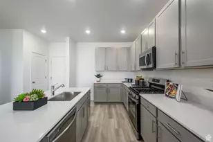 7569 S Opal Mountain Way W, West Jordan, UT 84081 - Photo 9