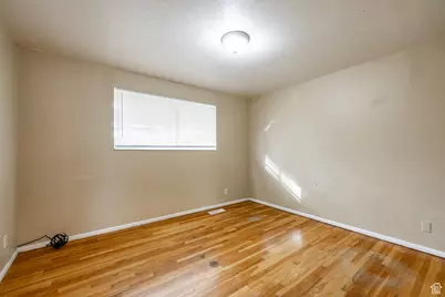 5643 S 2200 W, Roy, UT 84067 - Photo 17