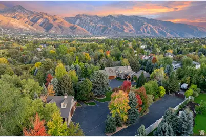 2238 E Cottonwood Cove Ln, Cottonwood Heights, UT 84121 - Photo 5