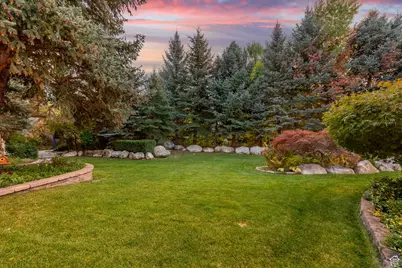 2238 E Cottonwood Cove Ln, Cottonwood Heights, UT 84121 - Photo 117