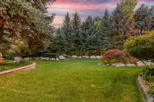 2238 E Cottonwood Cove Ln, Cottonwood Heights, UT 84121 - Photo 117