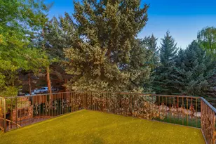 2238 E Cottonwood Cove Ln, Cottonwood Heights, UT 84121 - Photo 101