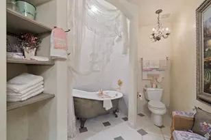 2238 E Cottonwood Cove Ln, Cottonwood Heights, UT 84121 - Photo 51