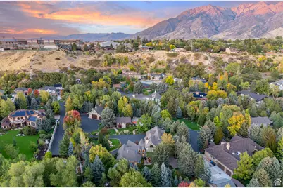 2238 E Cottonwood Cove Ln, Cottonwood Heights, UT 84121 - Photo 129