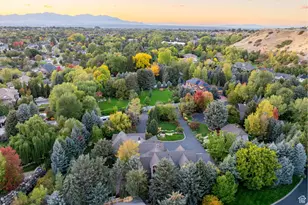 2238 E Cottonwood Cove Ln, Cottonwood Heights, UT 84121 - Photo 135