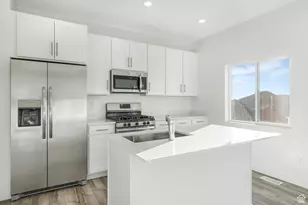 1636 W Blue Flax Dr, Saratoga Springs, UT 84045 - Photo 11