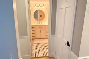 2220 E Murray Holladay Rd S, Holladay, UT 84117 - Photo 11