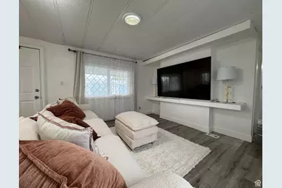 5075 W 4700 S #121, Kearns, UT 84118 - Photo 5