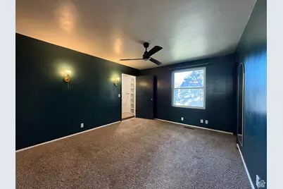 6056 S 2075 E, Holladay, UT 84121 - Photo 17