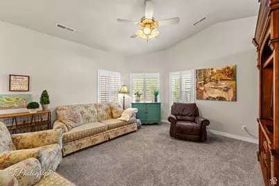 1610 W 100 N #29, Saint George, UT 84770 - Photo 5