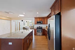 182 E 6790 S, Midvale, UT 84047 - Photo 15