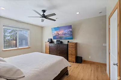 182 E 6790 S, Midvale, UT 84047 - Photo 27