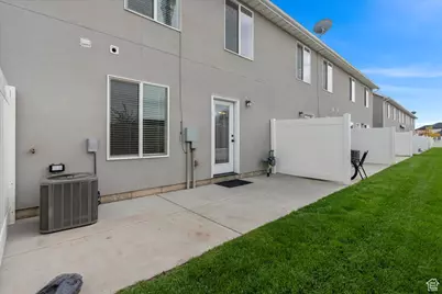 1142 W 2050 S, Syracuse, UT 84075 - Photo 27