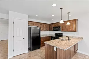 1142 W 2050 S, Syracuse, UT 84075 - Photo 5