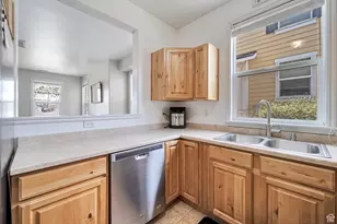 4911 W Calton Ln S, South Jordan, UT 84095 - Photo 5