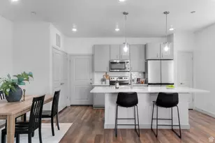 108 E Fairmont Pl, Saratoga Springs, UT 84045 - Photo 7