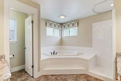 256 Seemore Dr, Kaysville, UT 84037 - Photo 15