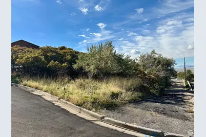 3716 S Oakridge Ct, Bountiful, UT 84010 - Photo 3