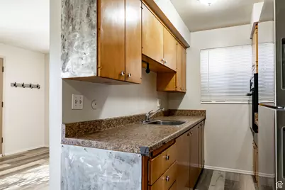 803 E 6th Ave N, Salt Lake City, UT 84103 - Photo 11