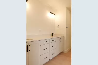 189 W 510 N, Smithfield, UT 84335 - Photo 15