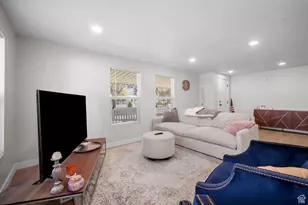 1062 W Foxglove Dr, Taylorsville, UT 84123 - Photo 5