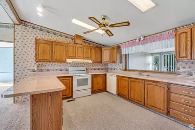 12958 S 300 E, Draper, UT 84020 - Photo 33