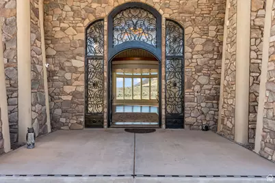 533 W Canyon Trl, Dammeron Valley, UT 84783 - Photo 9