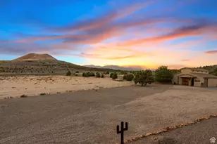 533 W Canyon Trail, Dammeron Valley, UT 84783 - Photo 115