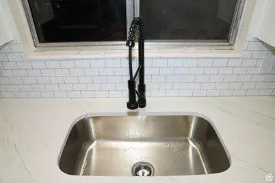 3761 S Oxford Way, West Valley, UT 84119 - Photo 5