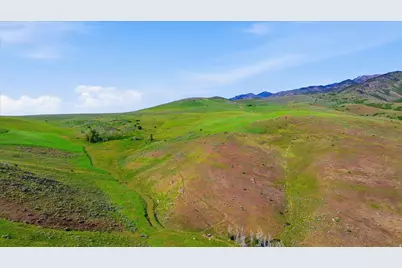 2075 E Canyon Rd, Smithfield, UT 84335 - Photo 9