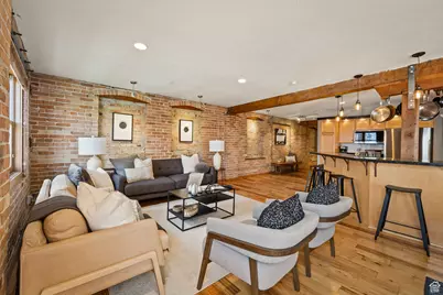 327 W 200 S #404, Salt Lake City, UT 84101 - Photo 3