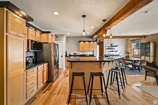 327 W 200 S, Salt Lake City, UT 84101 - Photo 9