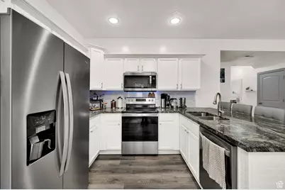 7187 S 420 E, Midvale, UT 84047 - Photo 7