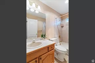 5522 S 600 E, Washington Terrace, UT 84405 - Photo 17