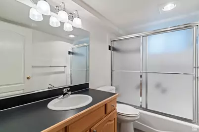 5522 S 600 E, Washington Terrace, UT 84405 - Photo 23