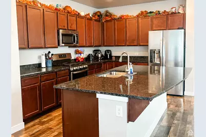 10804 S Gresham Dr, South Jordan, UT 84009 - Photo 9