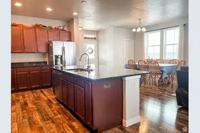 10804 S Gresham Dr, South Jordan, UT 84009 - Photo 7