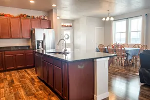10804 S Gresham Dr, South Jordan, UT 84009 - Photo 7