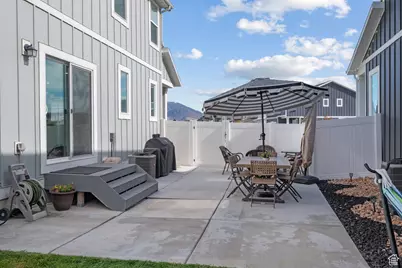 453 N Northshore Dr, Saratoga Springs, UT 84045 - Photo 33