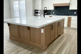 642 S Owens Ct, Grantsville, UT 84029 - Photo 3