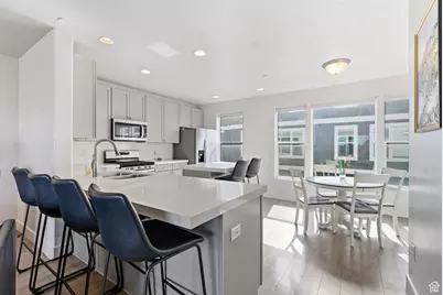 3838 W Kinglassie Ln, Taylorsville, UT 84129 - Photo 11