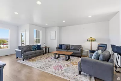 3838 W Kinglassie Ln, Taylorsville, UT 84129 - Photo 9