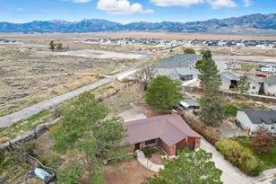 349 Belaire Cir, Grantsville, UT 84029 - Photo 43