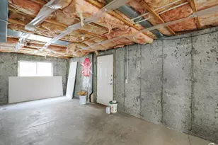 635 E Wildrose Dr N, Grantsville, UT 84029 - Photo 29