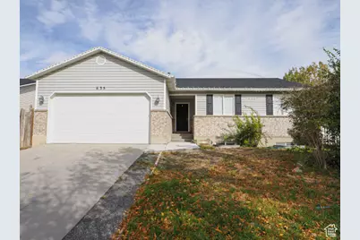 635 E Wildrose Dr N, Grantsville, UT 84029 - Photo 1