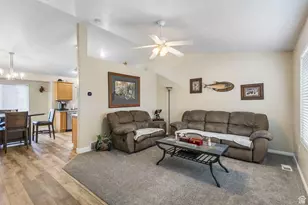 455 Lindy Way, Tooele, UT 84074 - Photo 7