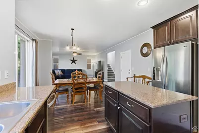 1871 E Chimney Stone Ct S, Draper, UT 84020 - Photo 11